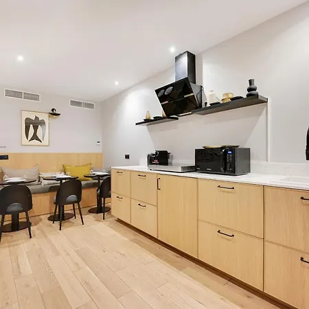 Magnificent - 2br-7p - Auteuil *